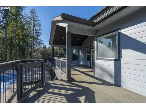 44237 N River Drive Foster OR 97345