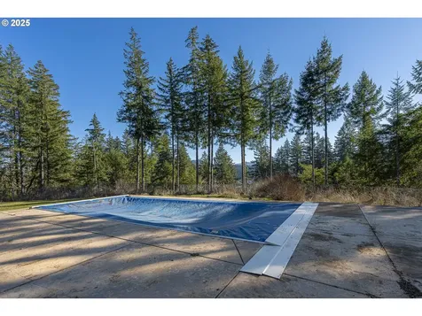44237 N River Drive Foster OR 97345