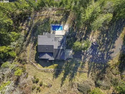 44237 N River Drive Foster OR 97345