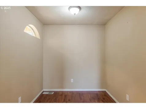 15309 NE 77th Street Vancouver WA 98682