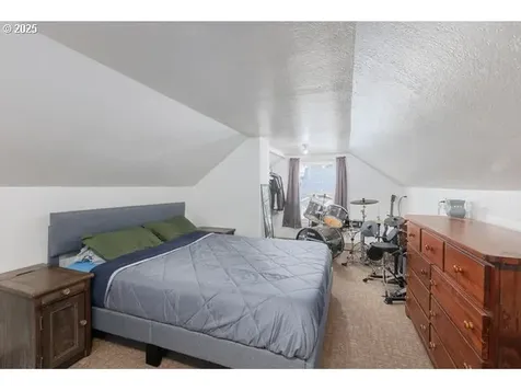 2303 Long Street Sweet Home OR 97386