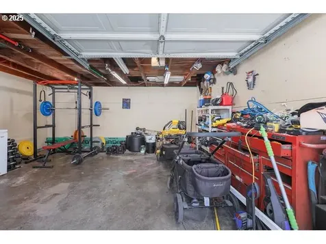 2303 Long Street Sweet Home OR 97386