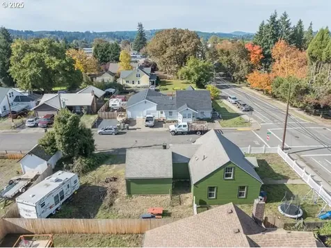2303 Long Street Sweet Home OR 97386