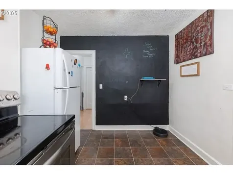 2303 Long Street Sweet Home OR 97386