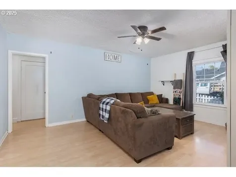2303 Long Street Sweet Home OR 97386
