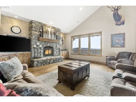 5907 NE Timber Lane Prineville OR 97754