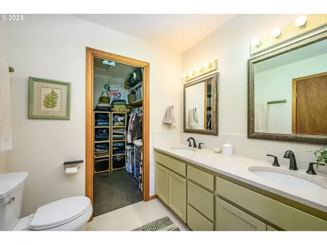45245 SW Saddleback Drive Gaston OR 97119