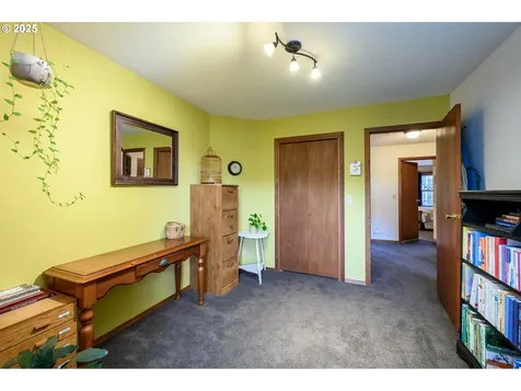 45245 SW Saddleback Drive Gaston OR 97119