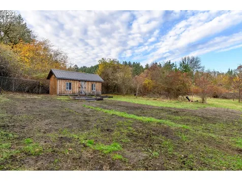 45245 SW Saddleback Drive Gaston OR 97119