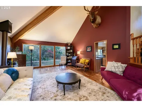 45245 SW Saddleback Drive Gaston OR 97119
