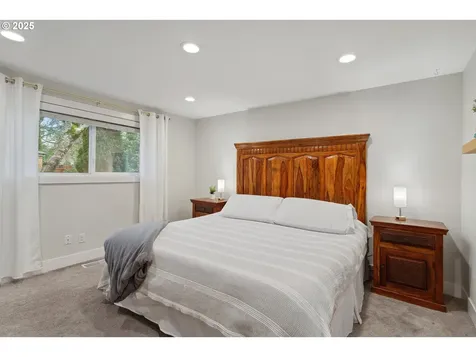9005 SW Caroline Drive Portland OR 97225