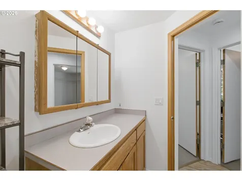 2295 Ironwood Street Sweet Home OR 97386