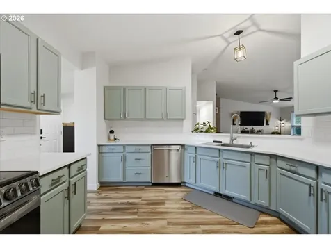 108 Powder Hill Drive Kalama WA 98625