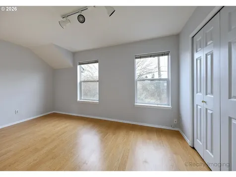 5337 NE 15th Avenue Portland OR 97211