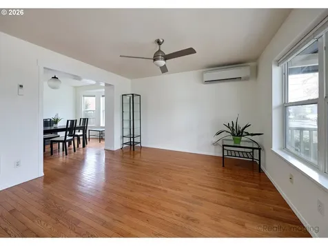 5337 NE 15th Avenue Portland OR 97211