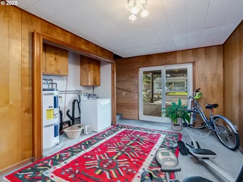 738 NE Macy Street Mcminnville OR 97128