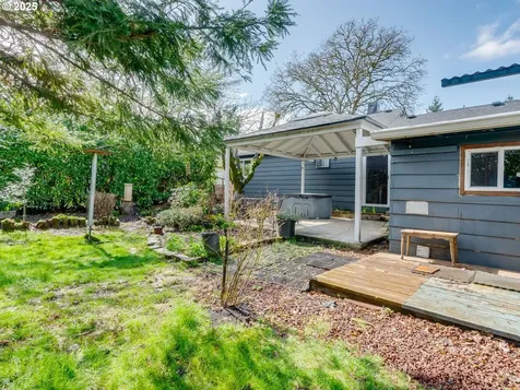 738 NE Macy Street Mcminnville OR 97128