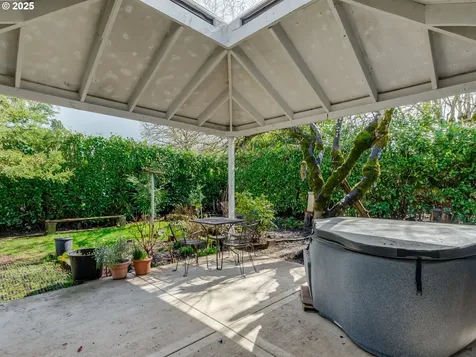 738 NE Macy Street Mcminnville OR 97128