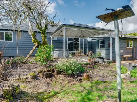 738 NE Macy Street Mcminnville OR 97128