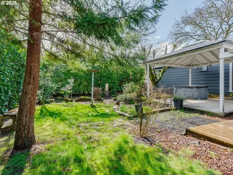 738 NE Macy Street Mcminnville OR 97128