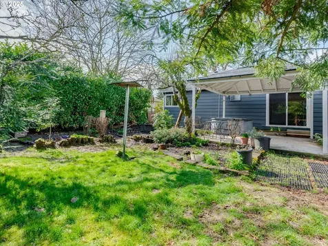 738 NE Macy Street Mcminnville OR 97128