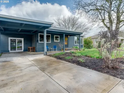 738 NE Macy Street Mcminnville OR 97128