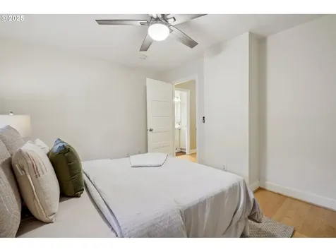 1711 SE 38th Avenue Portland OR 97214
