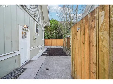 1711 SE 38th Avenue Portland OR 97214