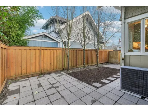 1711 SE 38th Avenue Portland OR 97214