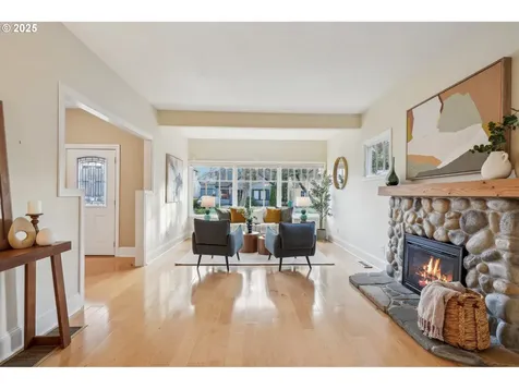 1711 SE 38th Avenue Portland OR 97214