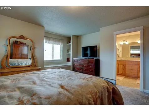 61163 Dayspring Drive Bend OR 97702