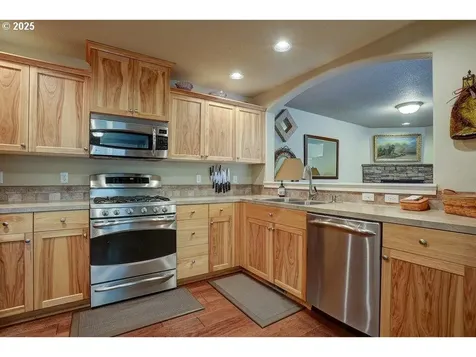 61163 Dayspring Drive Bend OR 97702