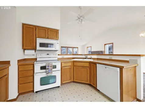 4101 N Clarey Street Eugene OR 97402