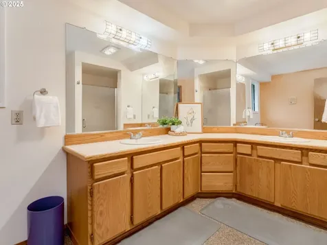 14012 NE Airport Drive Vancouver WA 98684