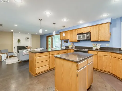 14012 NE Airport Drive Vancouver WA 98684