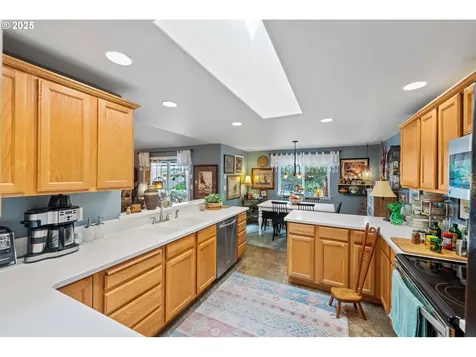 64 Park Village Drive Florence OR 97439