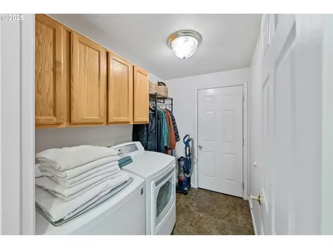 64 Park Village Drive Florence OR 97439