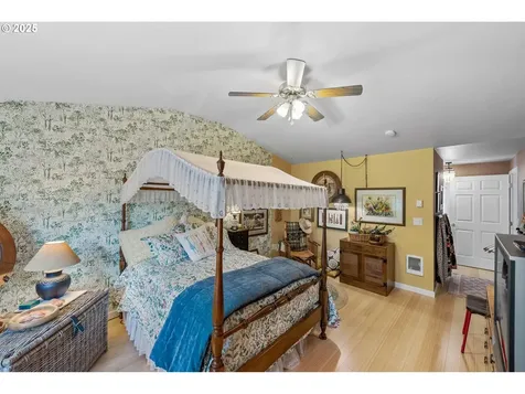 64 Park Village Drive Florence OR 97439