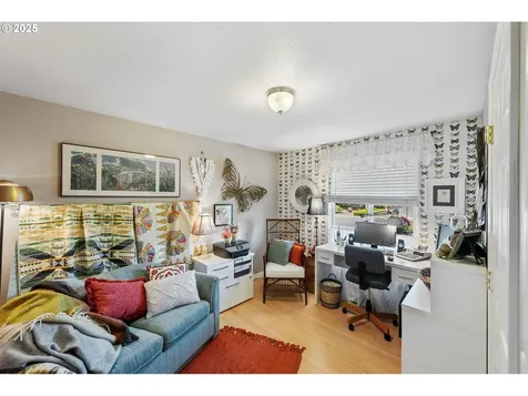 64 Park Village Drive Florence OR 97439