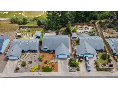 64 Park Village Drive Florence OR 97439