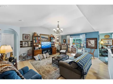 64 Park Village Drive Florence OR 97439
