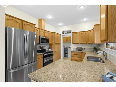 2922 Walnut Court Hubbard OR 97032