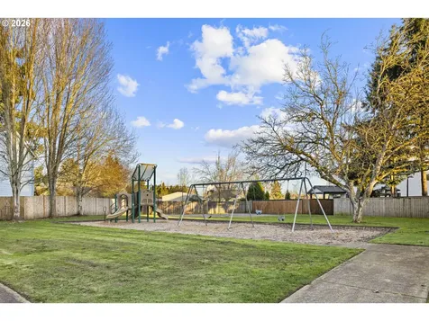 2922 Walnut Court Hubbard OR 97032