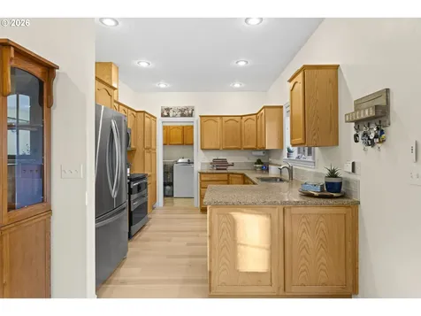 2922 Walnut Court Hubbard OR 97032