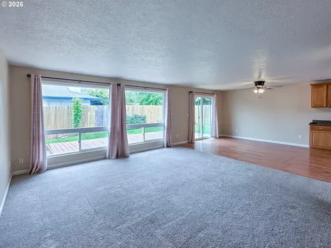 225 SW Fleishauer Lane Mcminnville OR 97128