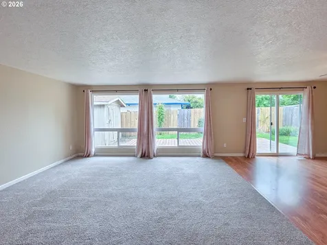 225 SW Fleishauer Lane Mcminnville OR 97128