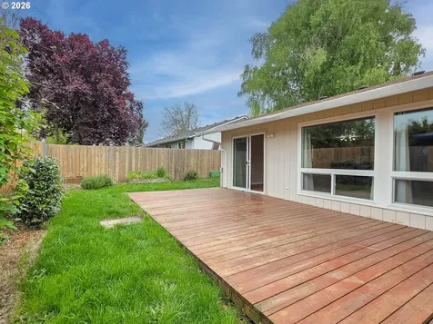 225 SW Fleishauer Lane Mcminnville OR 97128