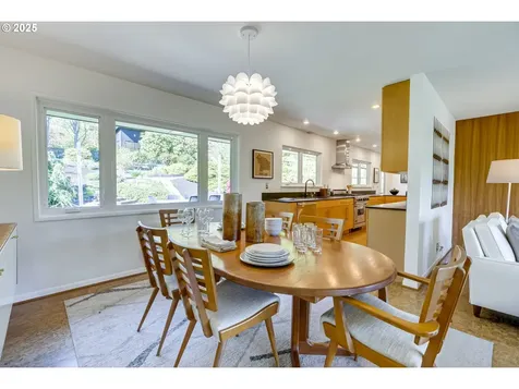 4001 SW Jerald Court Portland OR 97221