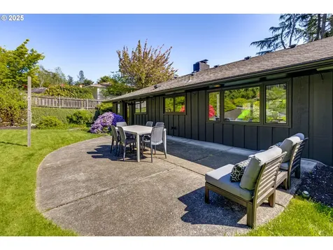 4001 SW Jerald Court Portland OR 97221