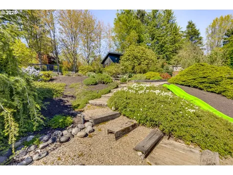 4001 SW Jerald Court Portland OR 97221